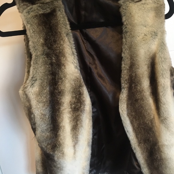 Denver Hayes vegan fur vest/ coat liner - Picture 1 of 5